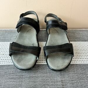 SAS Nudu Midnight Black Suede/Leather Shimmer Comfort Sandals Women's Size 9 W